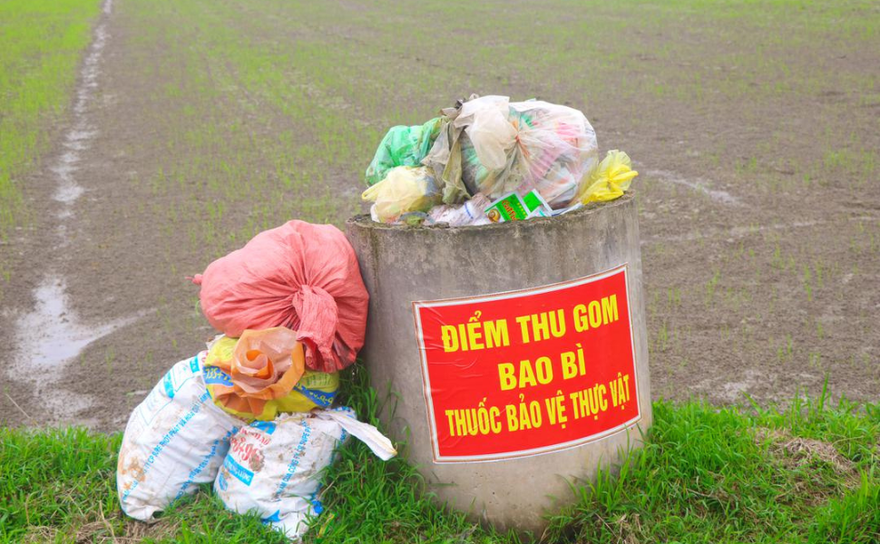 Hà Tĩnh: Kỳ Anh nâng cao ý thức thu gom vỏ bao bì thuốc bảo vệ thực vật!