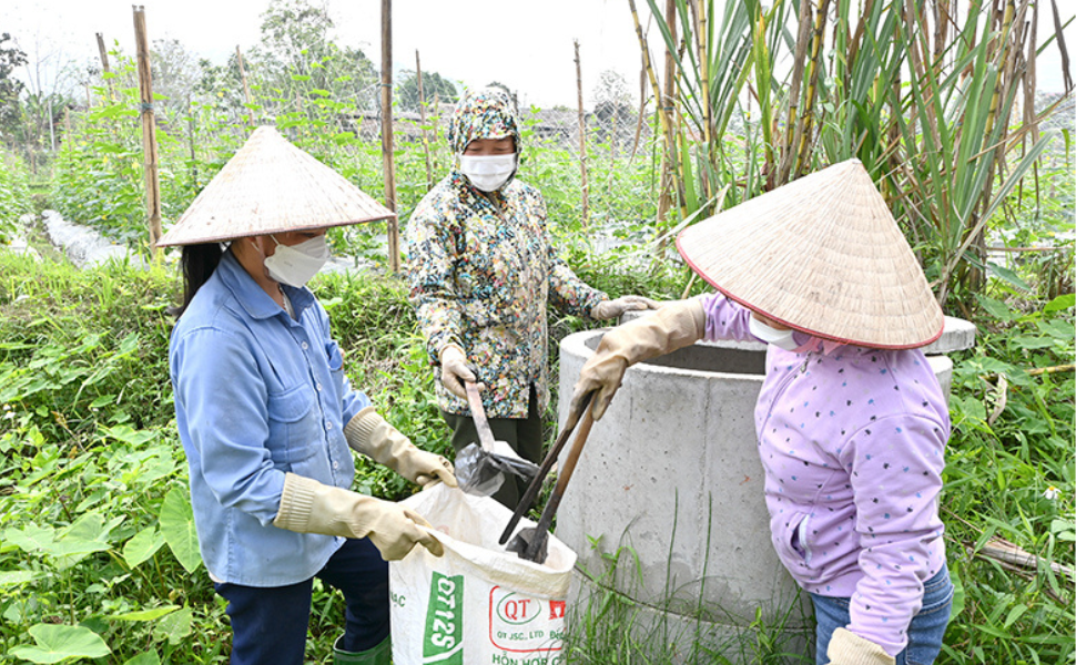 Tuyên Hóa: Kim Bình duy trì và đẩy mạnh công tác thu gom bao gói thuốc bảo vệ thực vật sau sử dụng trên địa bàn!