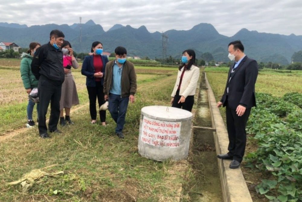 Hoa Binh: The Farmer Union protects the agricultural environment!