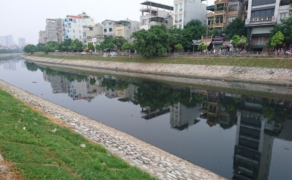 Bùn thải làm nguyên liệu sản xuất xi măng góp phần làm sạch môi trường!