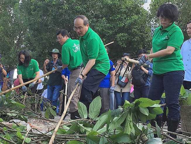 TP.HCM vận động dân không xả rác