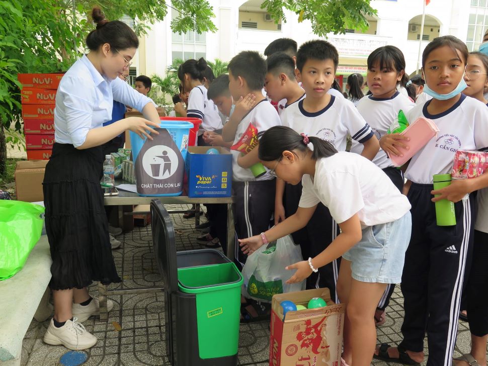 Truyền thông bảo vệ môi trường trong trường học