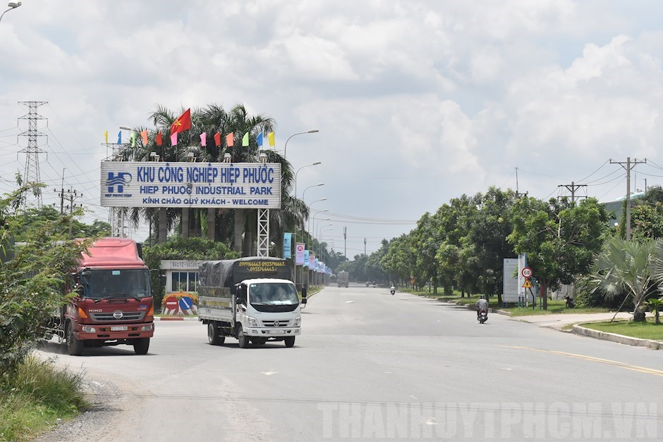 TP.HCM: Ủy quyền giải quyết hồ sơ về bảo vệ môi trường trong các KCX-KCN và khu công nghệ cao