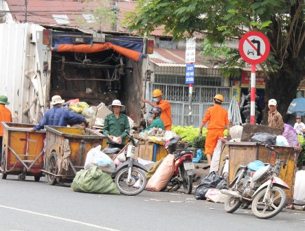 TPHCM: Phấn đấu 80% chất thải rắn sinh hoạt trên địa bàn TP được xử lý bằng công nghệ đốt rác phát điện hoặc tái chế