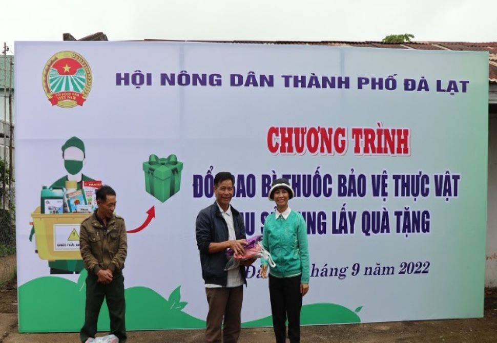 Đổi bao bì thuốc bảo vệ thực vật lấy quà!